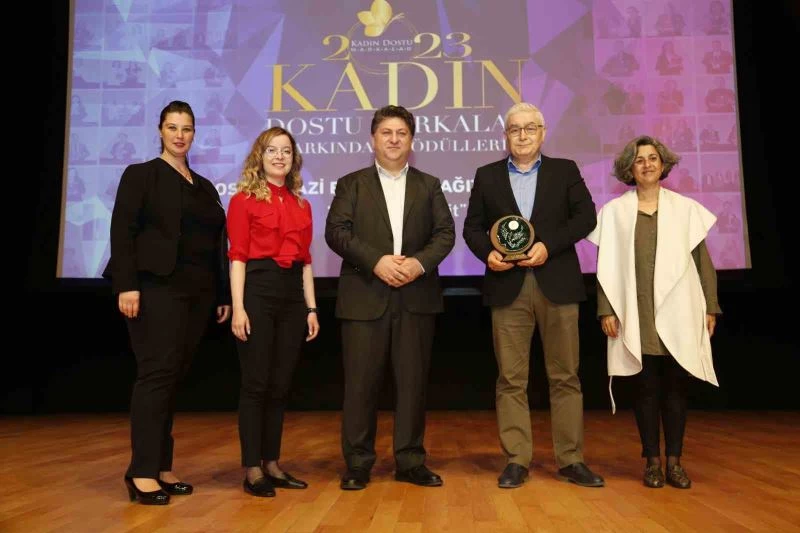 “Enerjimiz Eşit” diyen OEDAŞ, Kadın Dostu Markalar 2023 Farkındalık Ödülü’nü aldı
