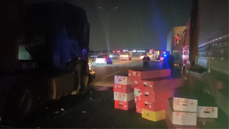 TEM Otoyolu Kocaeli geçişinde 7 araçlı zincirleme kaza
