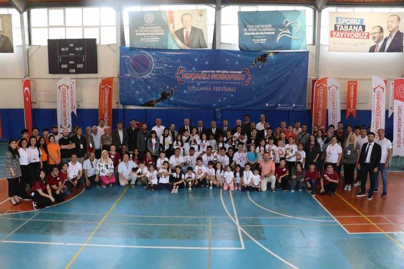 Koçarlı Robofest’te ödüller sahiplerini buldu
