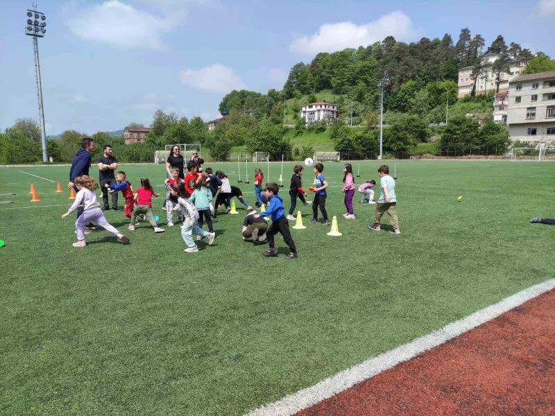 Yığılca’da atletizm şenliği
