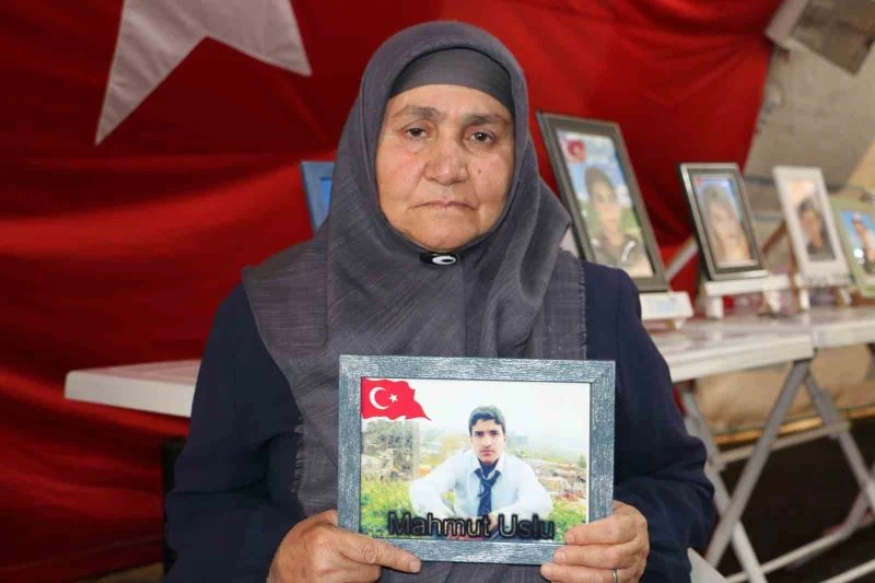 13 senedir evlat hasreti çeken anne: “HDP önünde umutla oğlumu bekliyorum”
