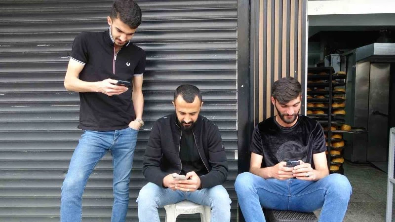 Yüksekovalılar seçim sonuçlarına odaklandı
