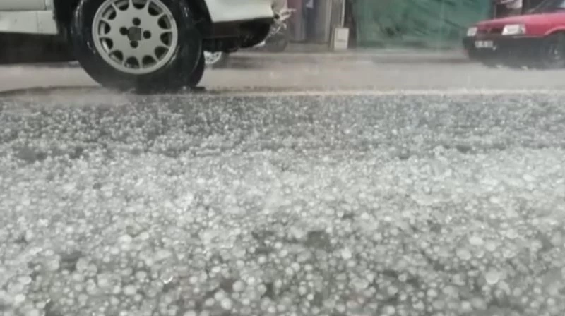 Samsun’da dolu ve sağanak
