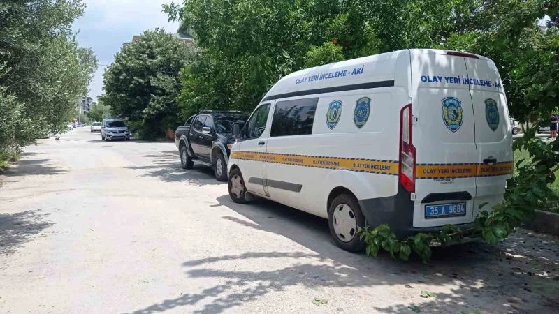 Komşu kavgasında karı koca tabancayla vuruldu
