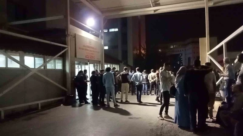 İzmir’de silahlı kavga: 1’i ağır 5 yaralı
