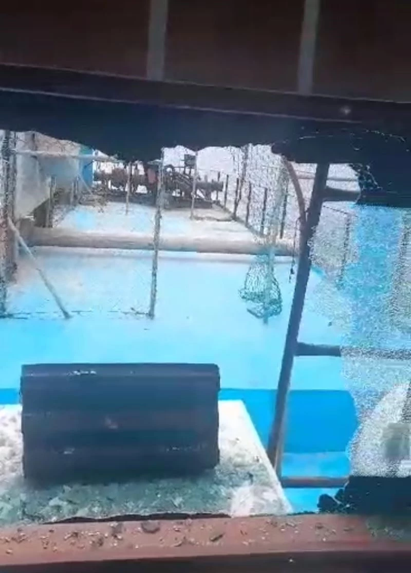 Türk balıkçı teknesine saldırı: 2 yaralı
