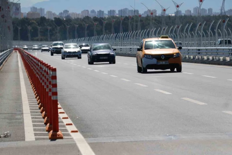 Türkiye’nin en uzun 4’üncü köprüsü Adana’da ulaşımı rahatlattı
