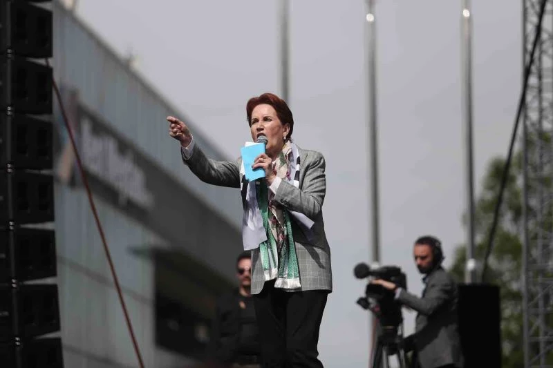 Meral Akşener: “Allah Allah nidalarıyla seçime gidiyoruz”
