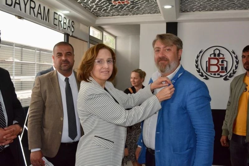 Didim’de CHP’den istifa edenler MHP’ye katıldı
