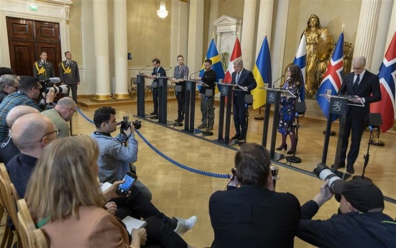 Zelenskiy: “Putin’e veya Moskova’ya saldırmıyoruz, bunun için yeterli silahımız yok