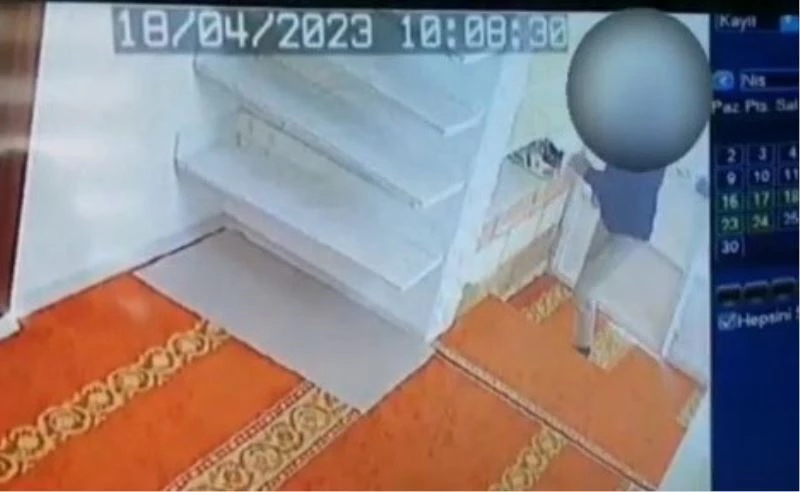 Camiden hırsızlık güvenlik kameralarına yansıdı

