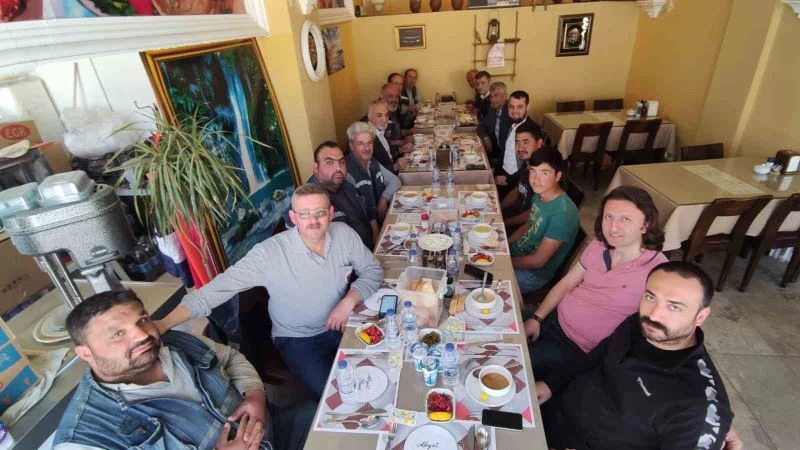 Başkan Kepez belediye personelleri ile bir araya geldi
