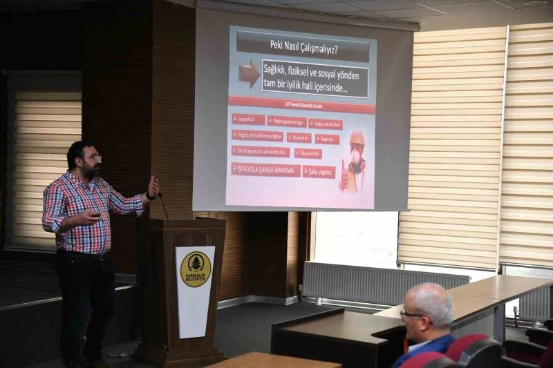 Pursaklar Belediyesinden ’İş Sağlığı ve İş Güvenliği’ Eğitimi
