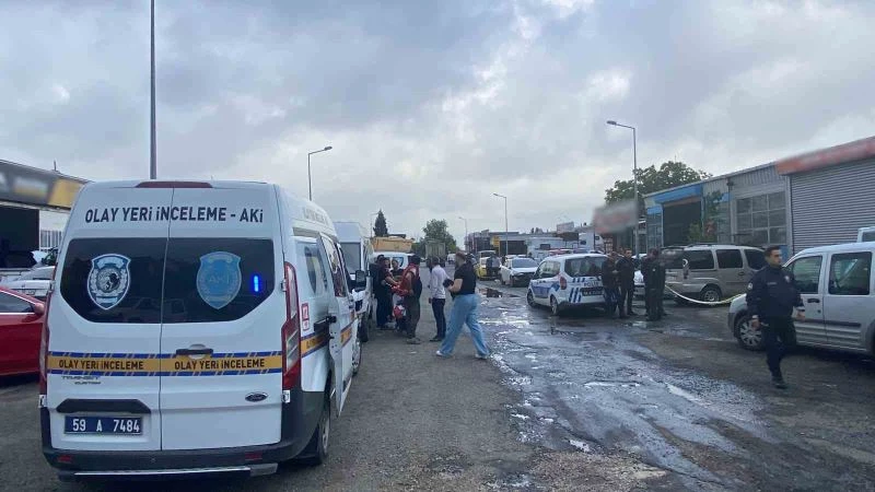 Oto tamircisinde silahlı saldırı: 2 yaralı
