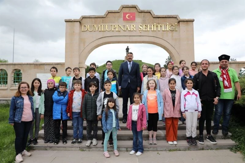 Dumlupınar’daki çalışmaları inceledi
