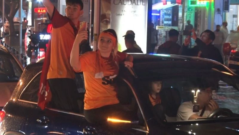 Antalya’da şampiyonluk konvoyu
