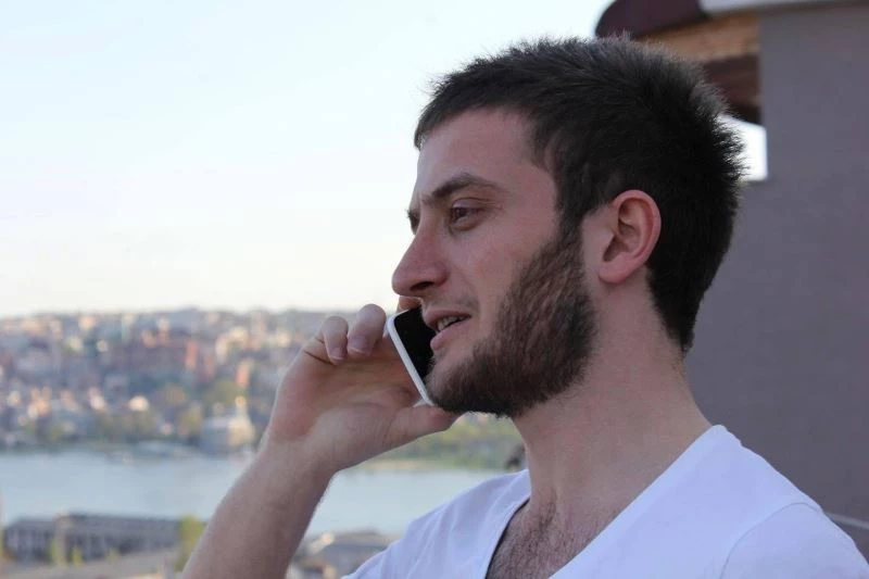 İstanbul’da satırlı koca dehşeti: Eşini ve çocuklarını rehin aldı
