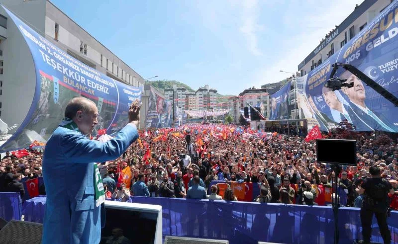 Cumhurbaşkanı Erdoğan: “Gelin ülkemizin, milletimizin, evlatlarımızın, aydınlık geleceği için 14 Mayıs’ta Türkiye Yüzyılı etrafında kenetlenelim”
