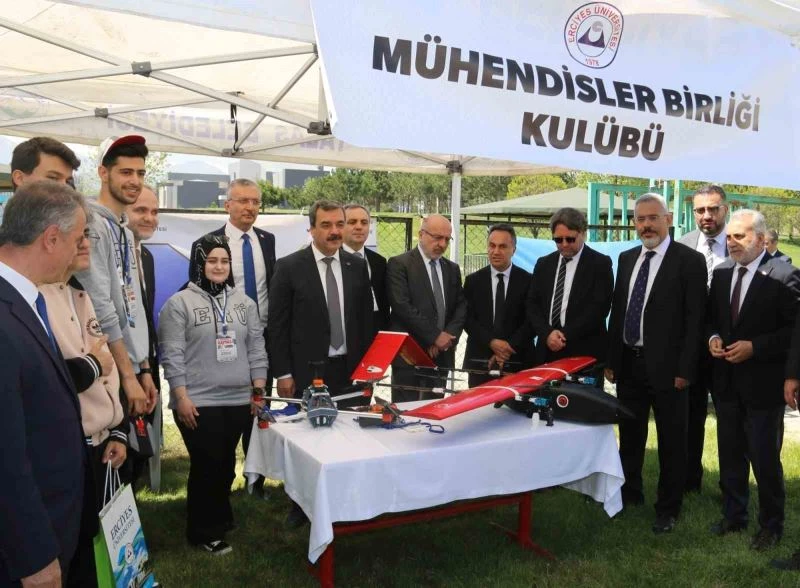 NEVÜ’lü akademisyenler üniversite adayı gençlerle buluştu
