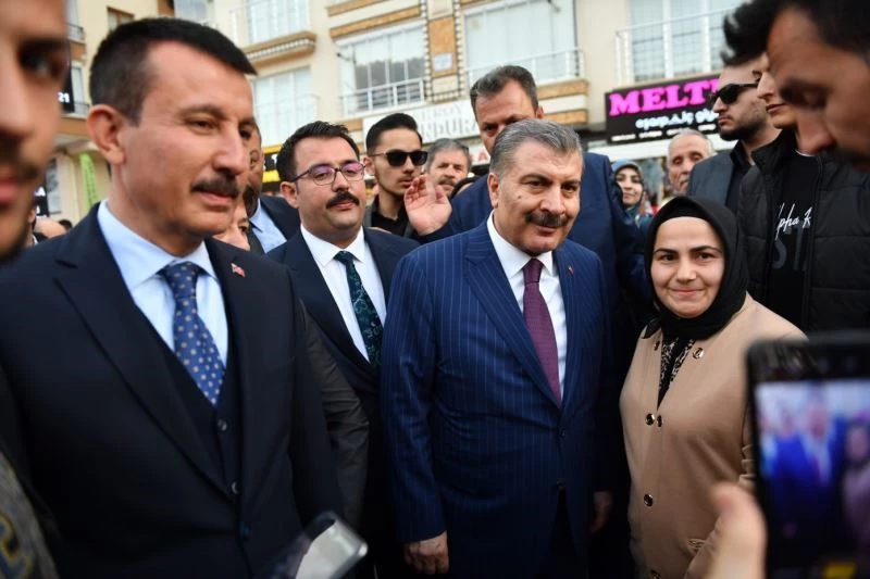 Sağlık Bakanı Koca, Altındağ’da inşasına başlanacak hastane alanında incelemelerde bulundu
