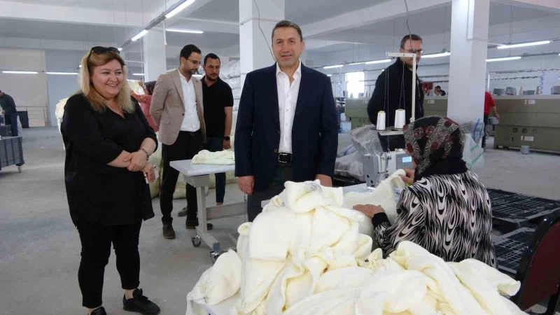 STSO Başkanı Kuzu, Siirt’te yeni açılan tekstil fabrikasını inceledi

