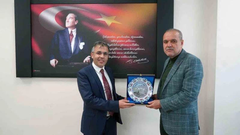 Başkan Uzundemir’den Ortaca Sosyal Güvenlik Merkezi Müdürüne ziyaret
