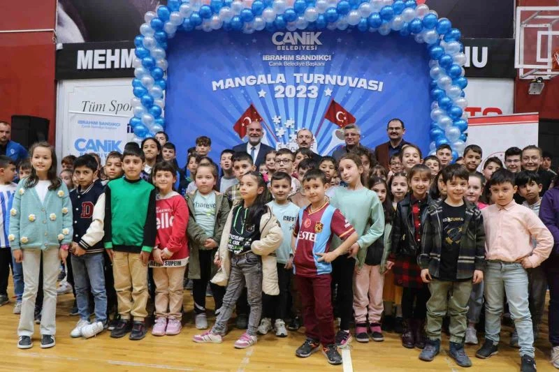 Mangala şampiyonları ödülünü Bakan Muş’tan aldı
