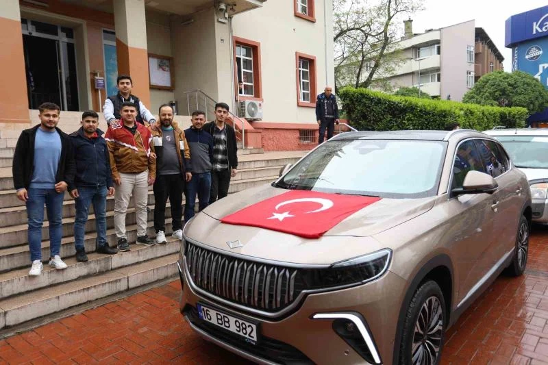 Togg asker uğurlamasında
