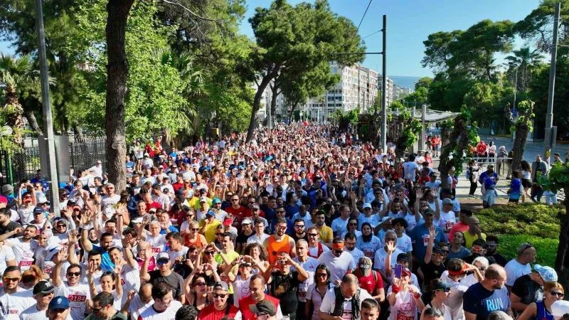 Dünyayı buluşturan Maraton İzmir’e Kenya ve Etiyopyalı atletler damga vurdu
