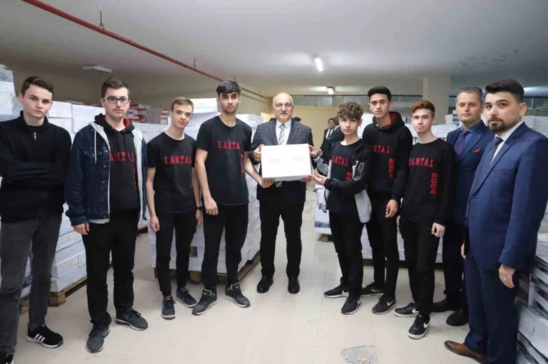 Yardımcı kaynak kitapların dağıtımı Bursa’da başladı
