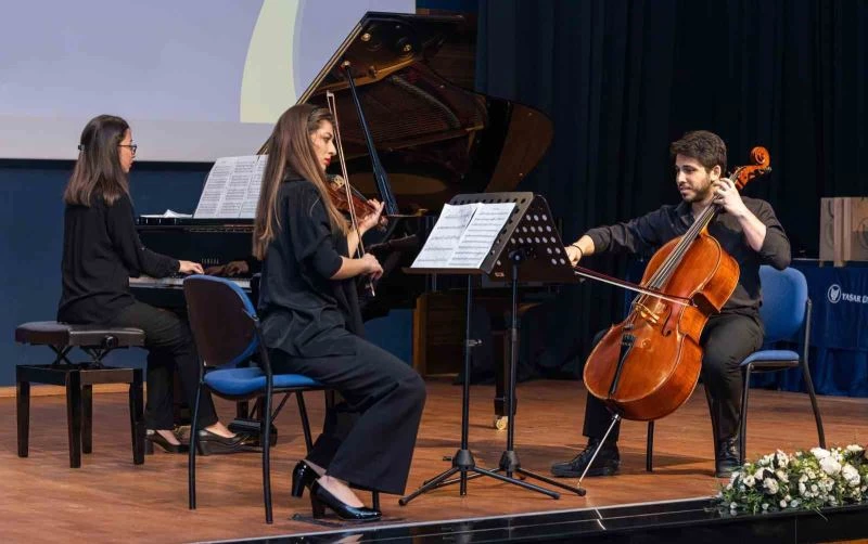İzmir’den Fransa’ya müzik heyecanı
