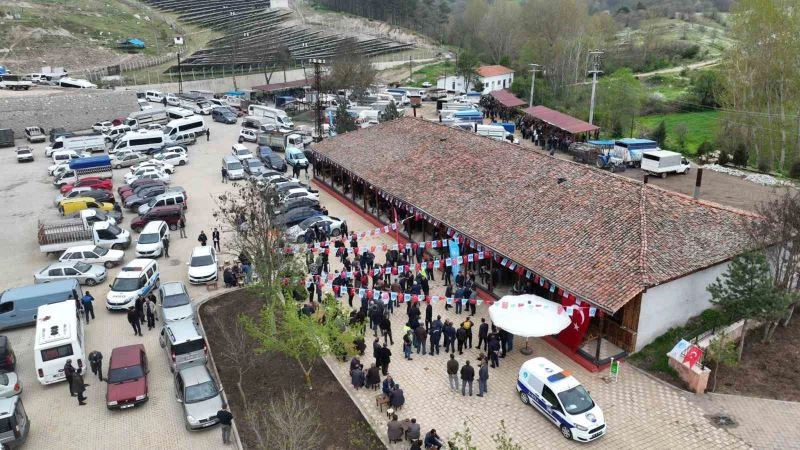 Kavurması ve güveciyle ünlü 400 yıllık Tarihi Cuma Pazarı yenilendi
