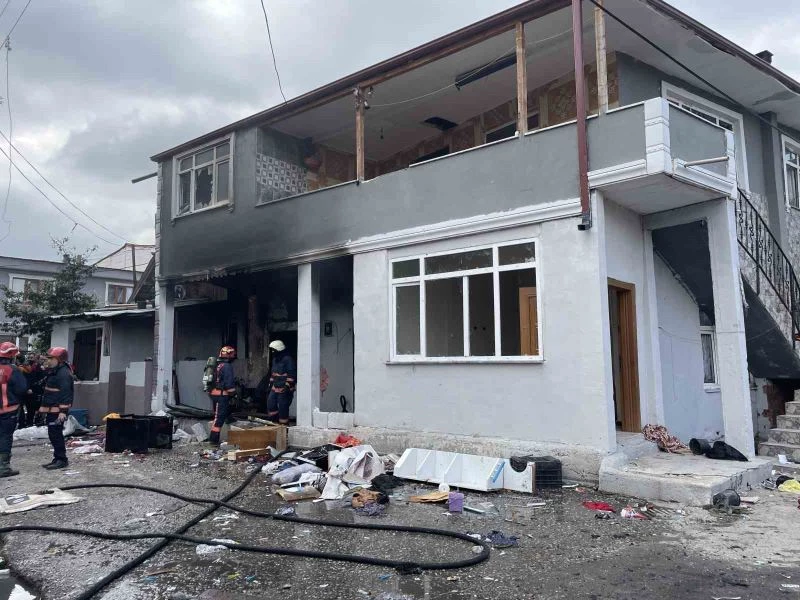 Ölen kişinin intikamını ev yakarak almaya çalıştılar iddiası
