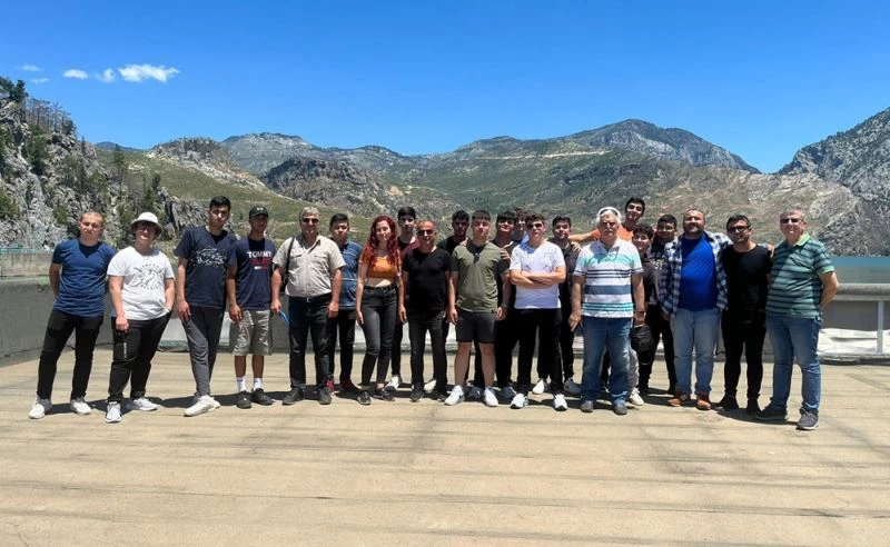 AEDAŞ, yüksek gerilim dalı öğrencilerini saha eğitimleriyle sektöre hazırlıyor