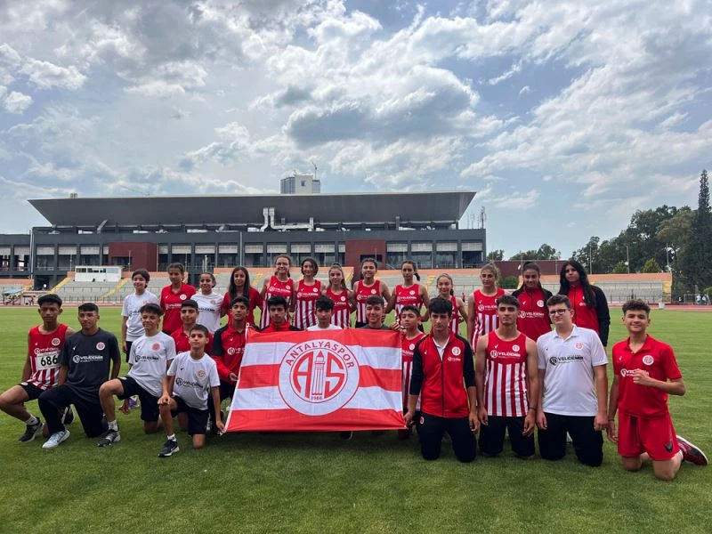 Antalyaspor Atletizm Takımı altın madalya kazandı