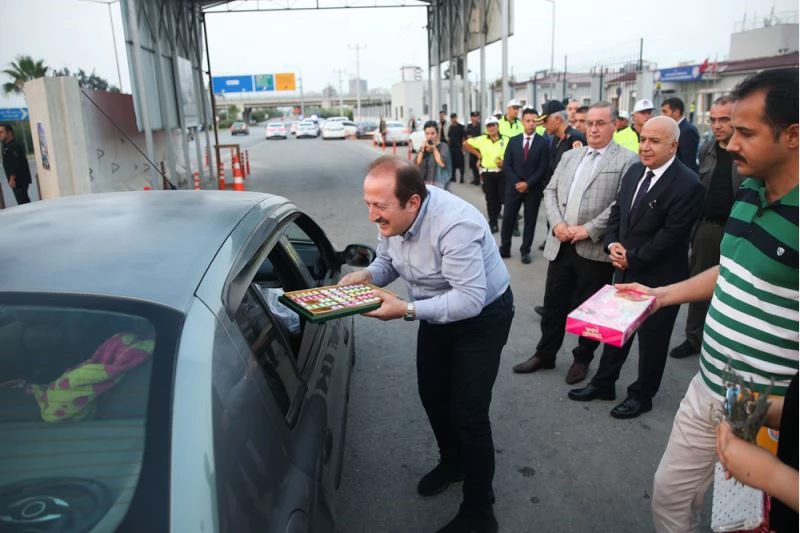 Vali Pehlivan, bayram için Mersin