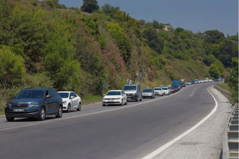 Antalya-Konya kara yolunda trafik yoğunluğu