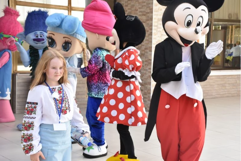 Ukraynalı 40 yetim çocuk bir haftalığına Antalya