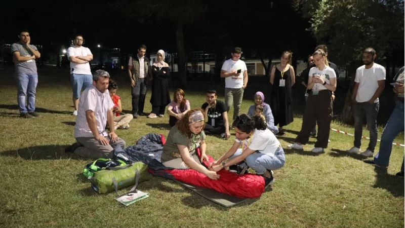 Öğretmenlere araziyi tanıma ve hayatta kalma teknikleri eğitimi verildi