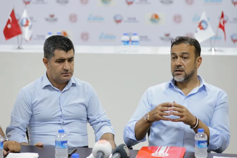 Antalyaspor Başkanı Gülel, basın mensuplarıyla buluştu: