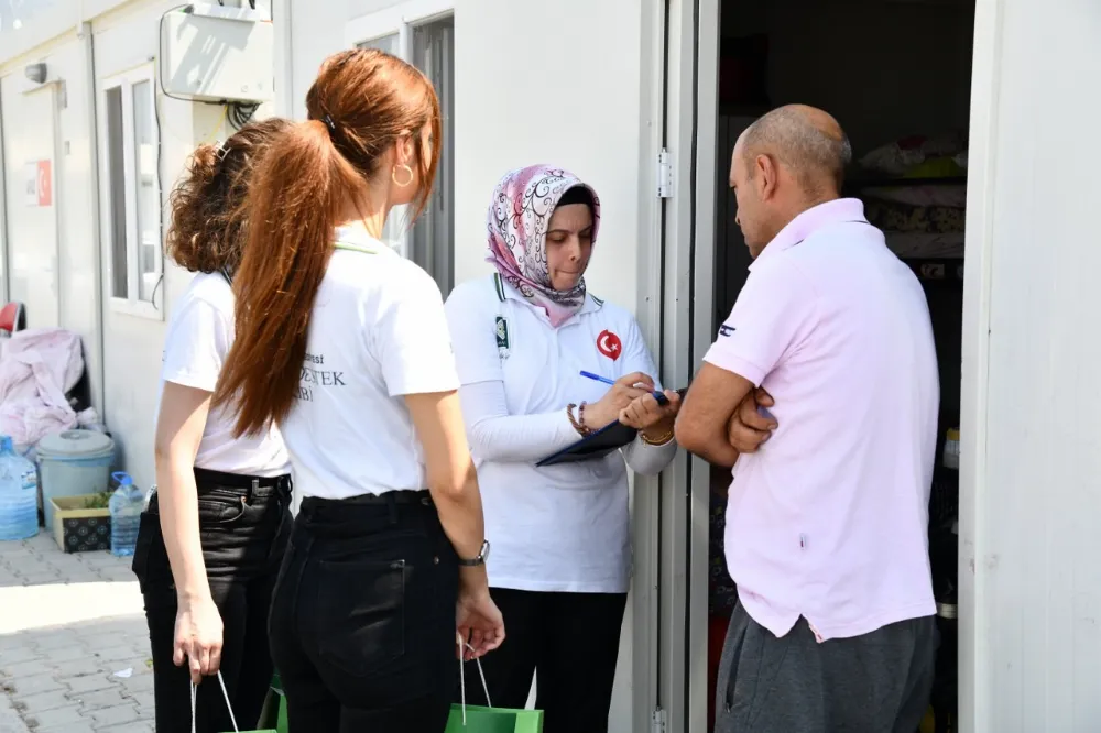 Osmaniye’deki konteyner kentte kalan afetzedelerin talep ve istekleri dinlendi