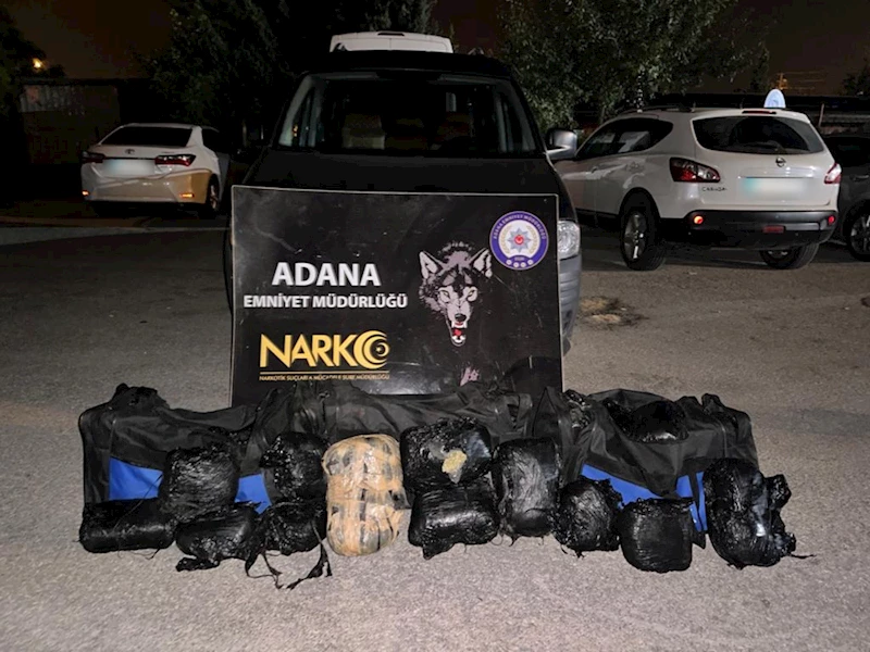 Adana'da 31 kilo 700 gram esrar ele geçirilen araçtaki 3 zanlı tutuklandı