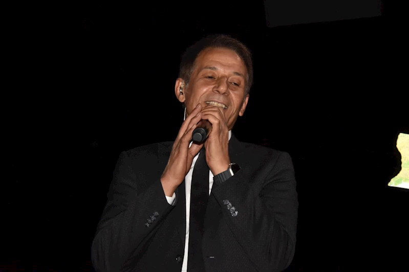 Sanatçı Mustafa Yıldızdoğan Adana