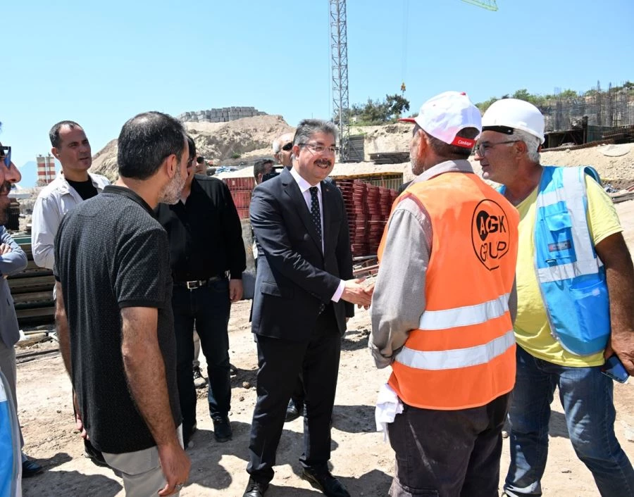 Hasanbeyli’deki deprem konutları yükseliyor