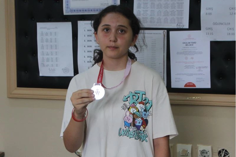 Antalyalı genç okçunun hedefi milli takıma seçilmek