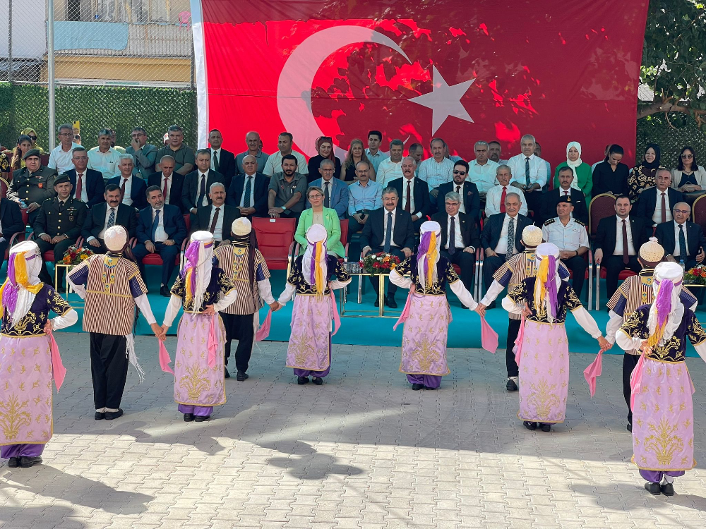 Deprem bölgesi Osmaniye’de yeni eğitim öğretim yılı başladı
