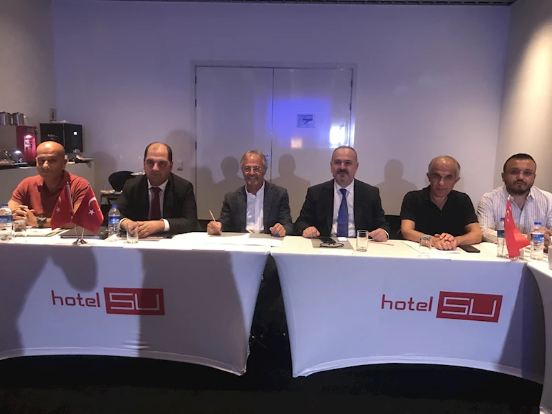 Yaş meyve ve sebze sektörü temsilcileri Antalya