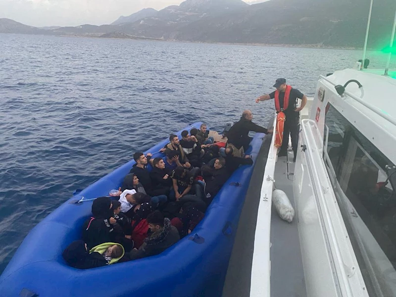 Antalya açıklarında 24 düzensiz göçmen kurtarıldı