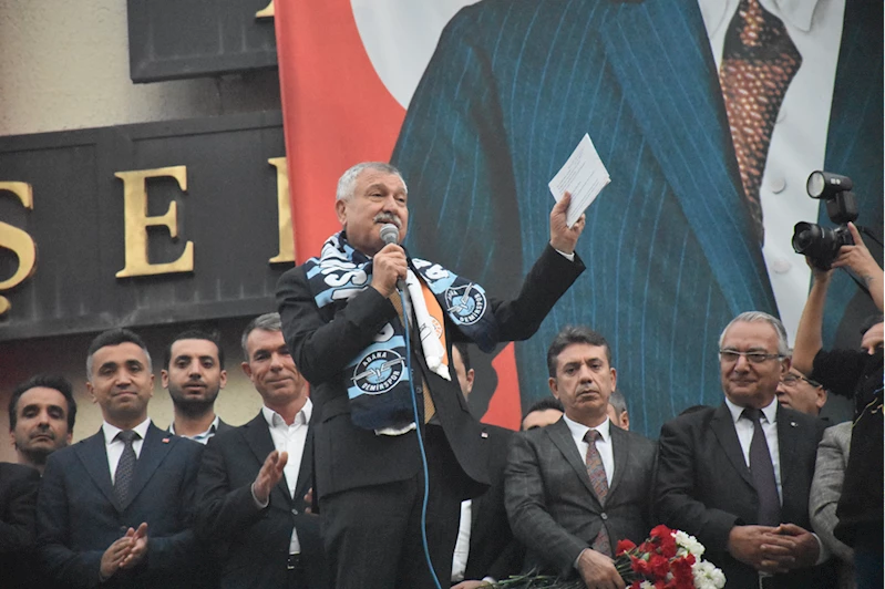 Adana Büyükşehir Belediye Başkanı Karalar, vatandaşlarla buluştu