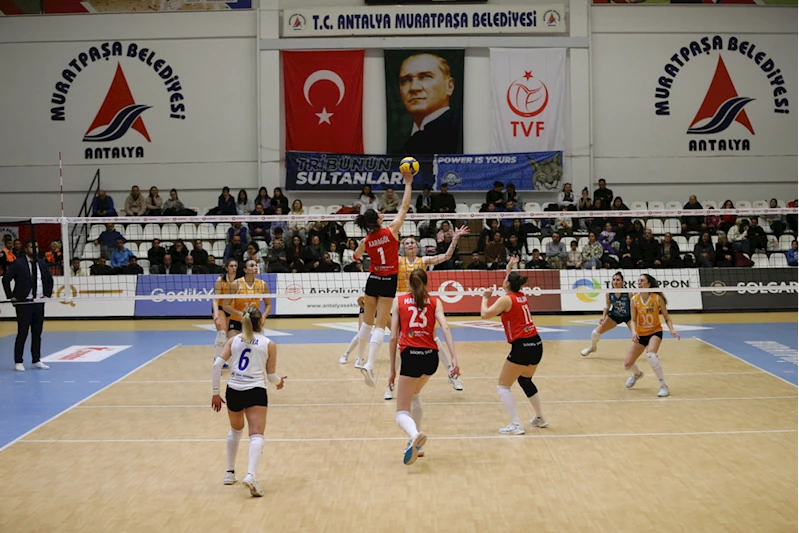 Voleybol: Vodafone Sultanlar Ligi
